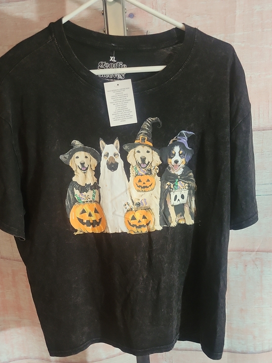 goodie two sleeves Tops - Goodie Two Sleeves Halloween Design Tshirt
